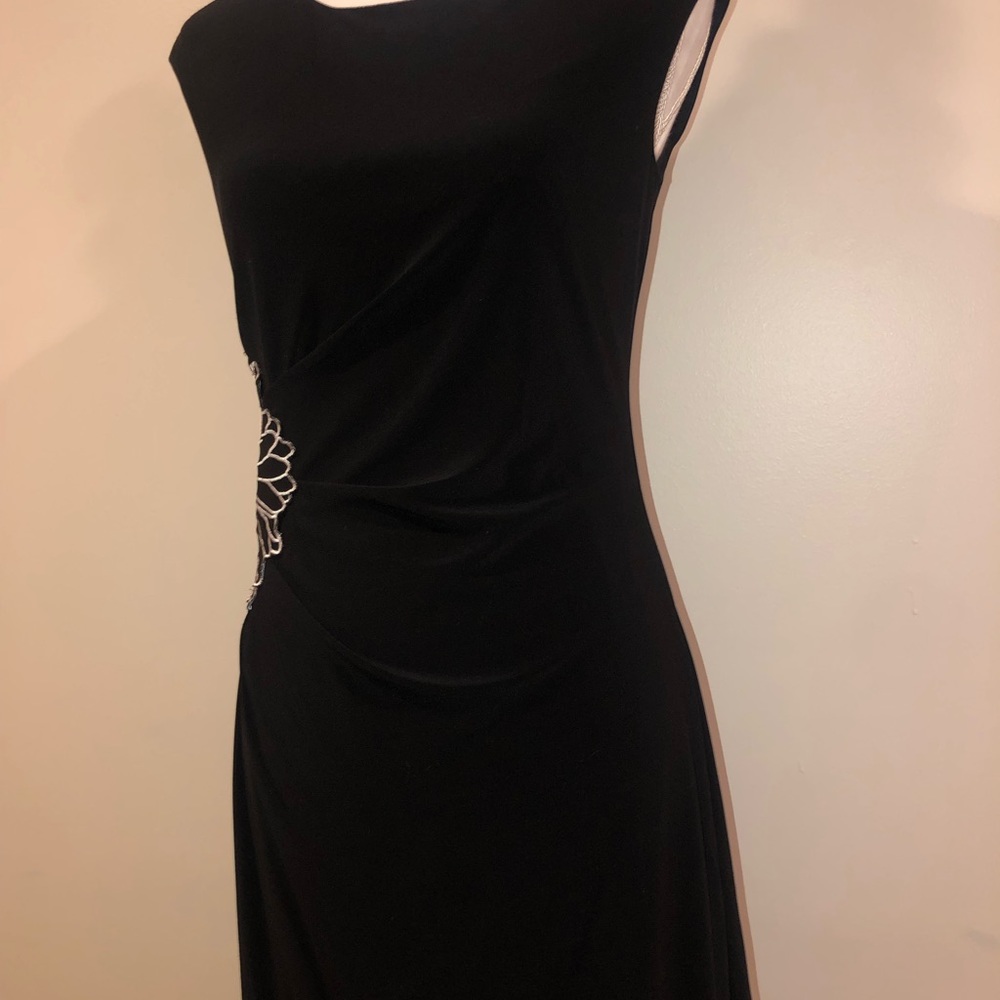 RONNI NICOLE SZ.6 Black dress‎ 💐 - Picture 4 of 11